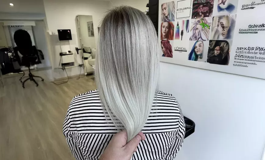 Image 7: Sesión de peluquería con lavado, corte y secado y opción a coloración