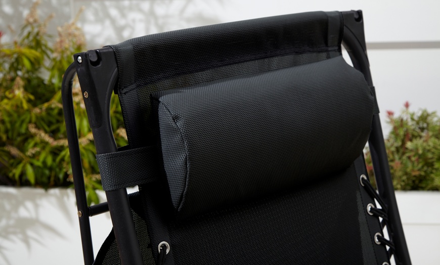 Image 5: Neo Folding Zero Gravity Garden Chairs and Table Set