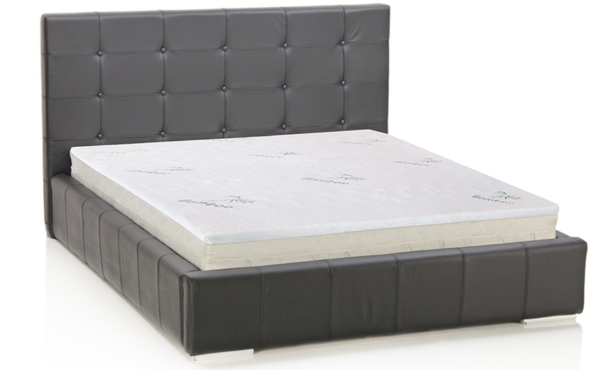 Image 5: Topper memory foam in fibra di bambù