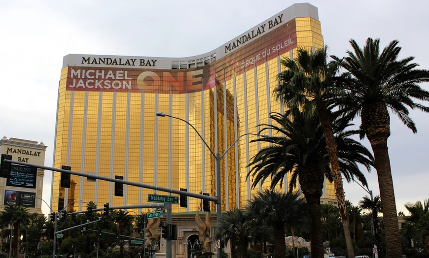 Image 16: ✈ Las Vegas Escape: 4 Days with Air & Hotel
