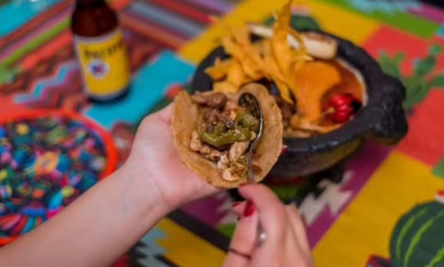 Image 6: ¡Ándale! Menú mexicano para 2 personas con opción a margaritas