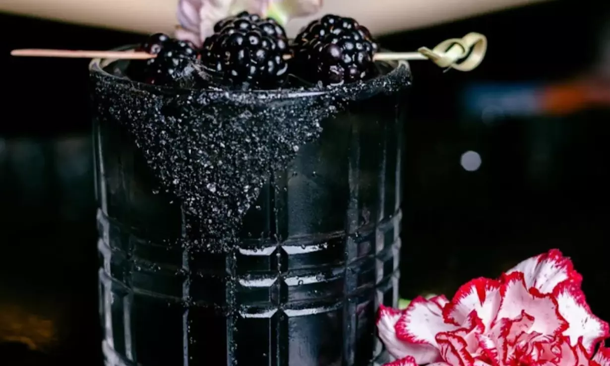 3-Course Dinner for 2 or 4 with Cocktails or $100 Dining Credit 