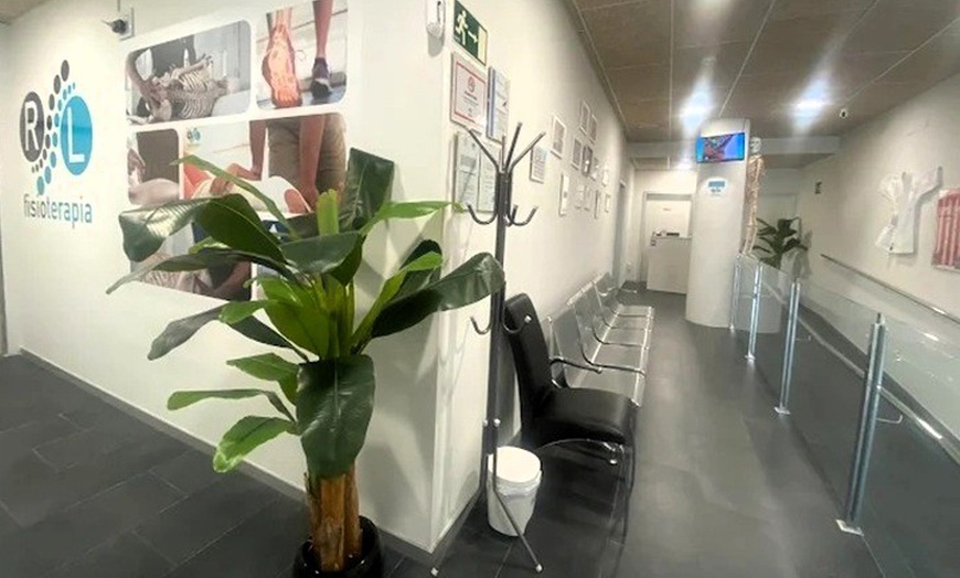 Image 4: Fisioterapia avanzada con diagnóstico previo en 1, 2 o 4 sesiones 