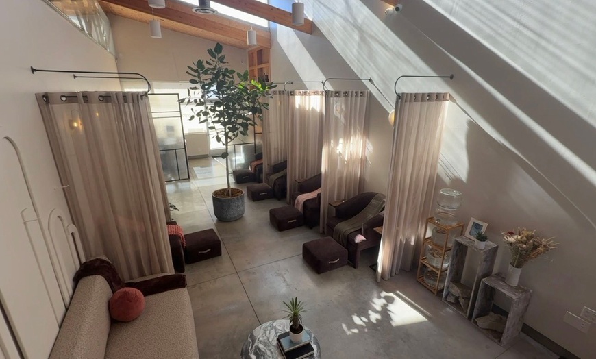 Image 2: Get Smooth Skin with 20 or 40 Units of Botox at Enforma - Venice
