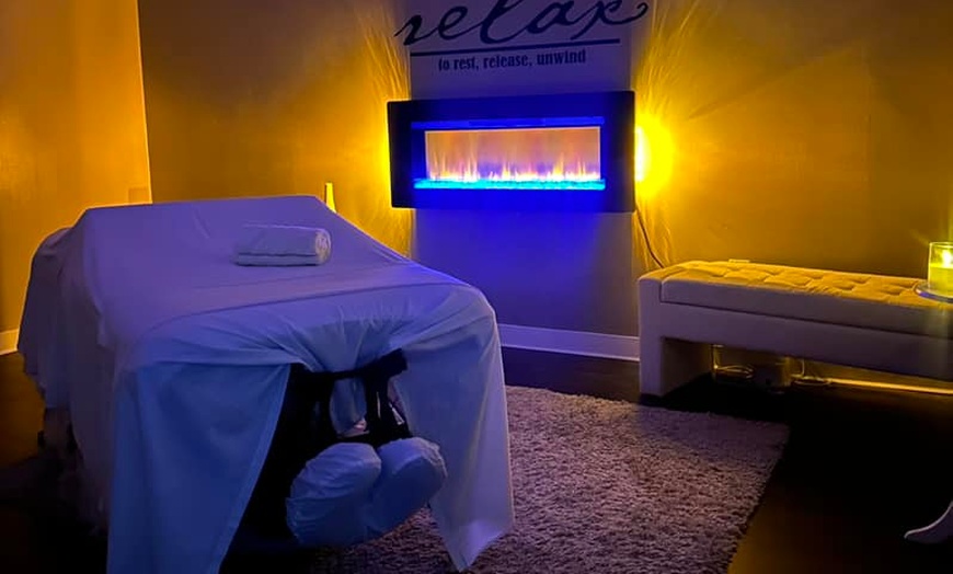 Image 2: Relax with 60-Minute or 90-Minute Swedish or Relaxation Massage