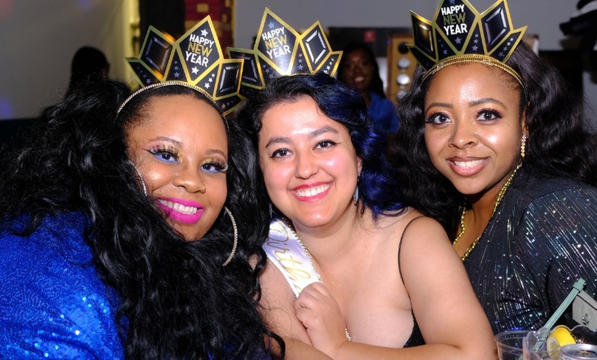 Image 6: New Year’s Eve Bar Crawl Admission on December 31, 2025