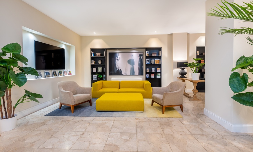 Image 11: Bei Koblenz: Superior-Doppelzimmer mit Halbpension