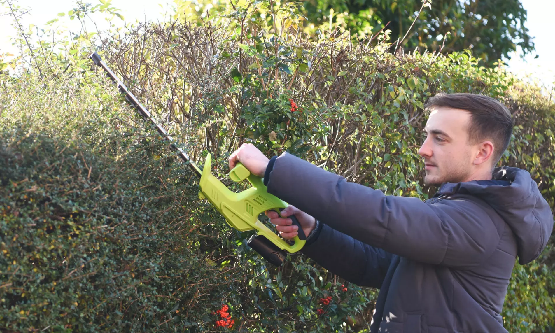 Garden Gear 12V Cordless Hedge Trimmer and Optional Spare Battery