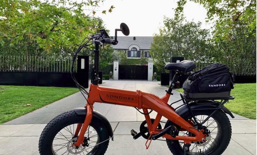 Image 2: Electric Bike Tours of Iconic LA Neighborhoods
