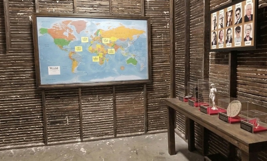 Image 3: High-Stakes Escape Room Challenges in Las Vegas