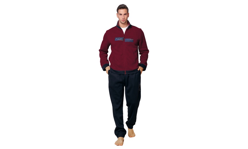 Image 6: Tuta homewear felpata ALV di Alviero Martini