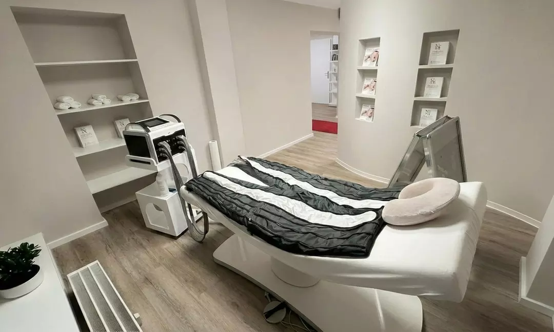 60 Min. Microblading mit Brow Artist inkl. Nachbehandlung für 1 Person