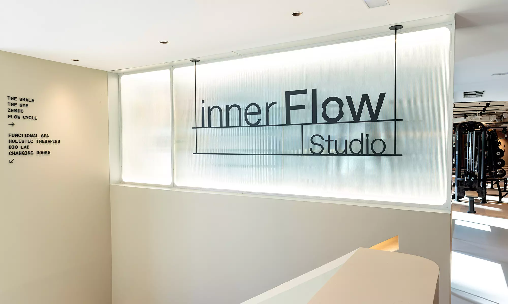 Acceso spa 90 minutos con circuito de aguas premium y masaje opcional