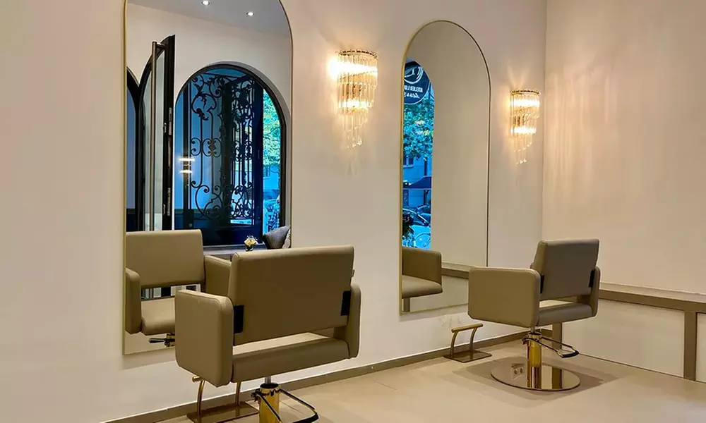 1 oder 2x Waschen, Schneiden & Föhnen, opt. inklusive Ansatzfarbe