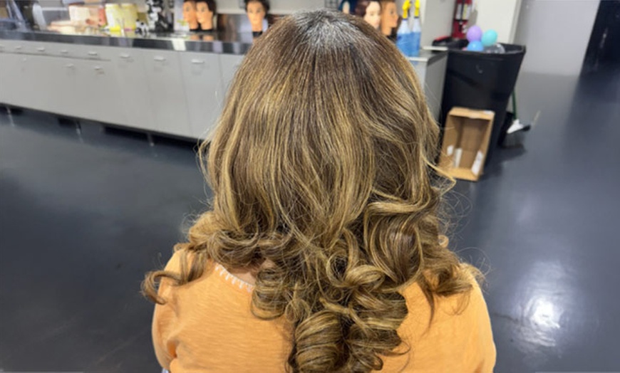 Image 4: Root Touch Up or Partial Highlights or One or Two Sessions of Blowout