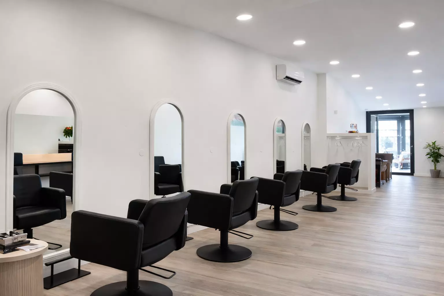 Cheveux brillants et sublimés : head spa et soin profond à la kératine