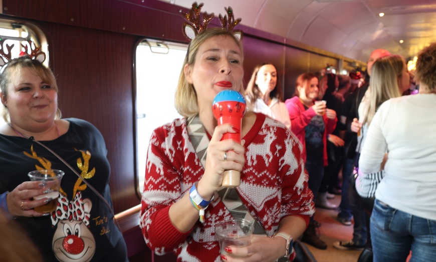 Image 2: 1 Ticket: Hin- und Rückfahrt mit dem Nikolaus-Partyzug nach Heidelberg