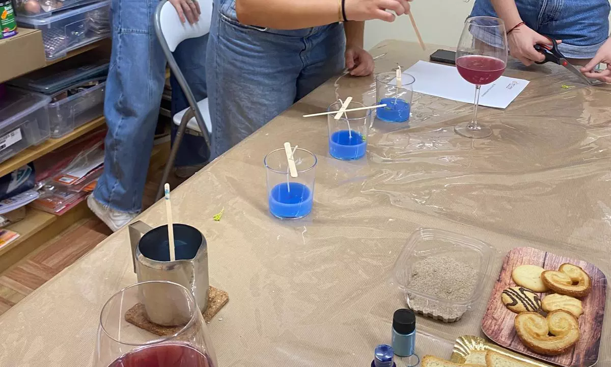 Crea tu propia vela con vino o cerveza y tapas para 1 o 2 personas