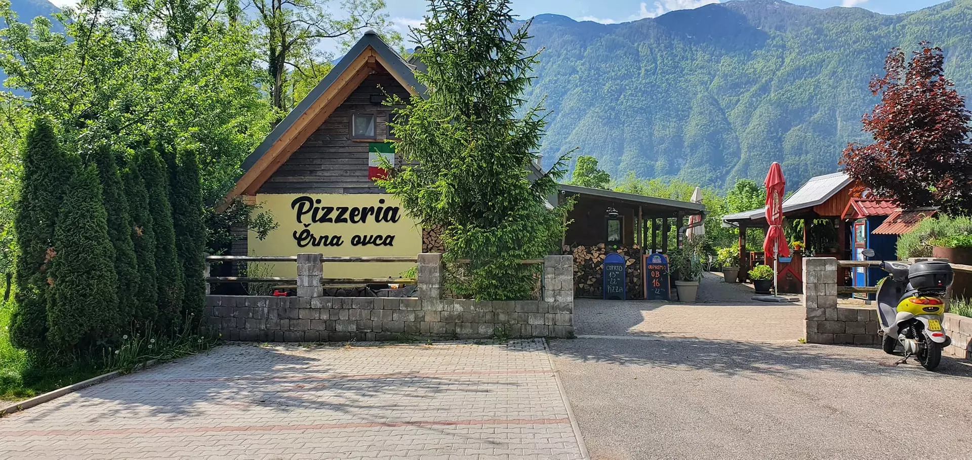 ✈ 7-Days in Slovenia w/ Air, Car & Hotel from Worldee