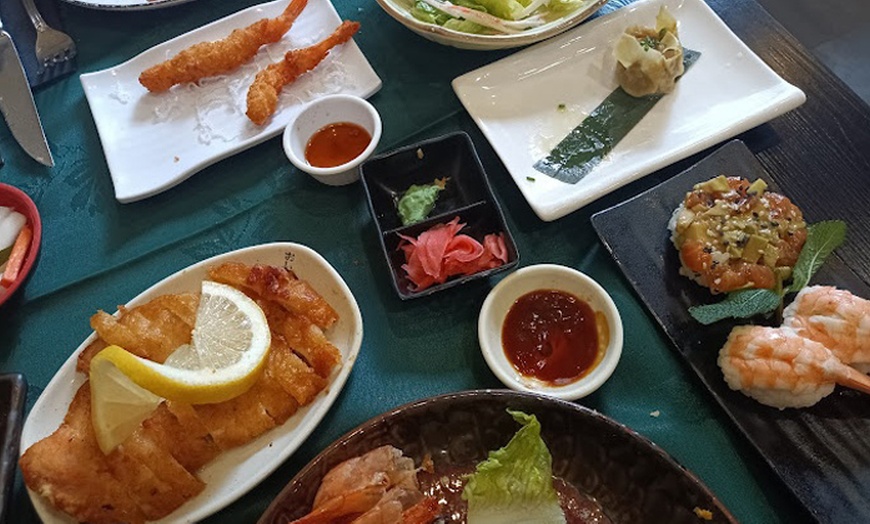 Image 14: Buffet libre de sushi por la noche para dos personas