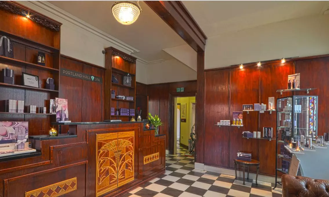 Choice of Full Body Massage with Glass of Prosecco