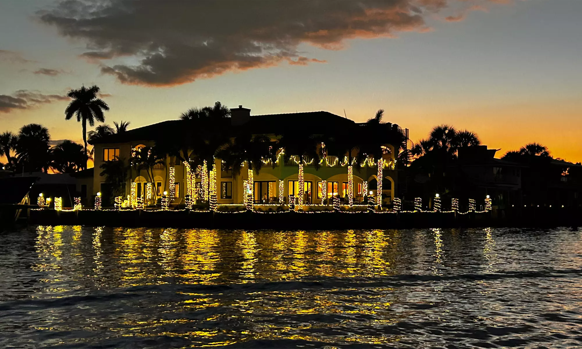 Private Intracoastal or Sunset Boat Tour for Up to 6 Guests