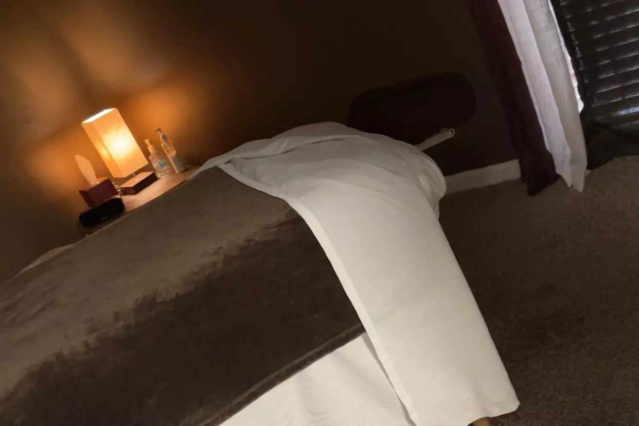 Unwind with a 60 or 90 Minute Swedish or Deep Tissue Massage