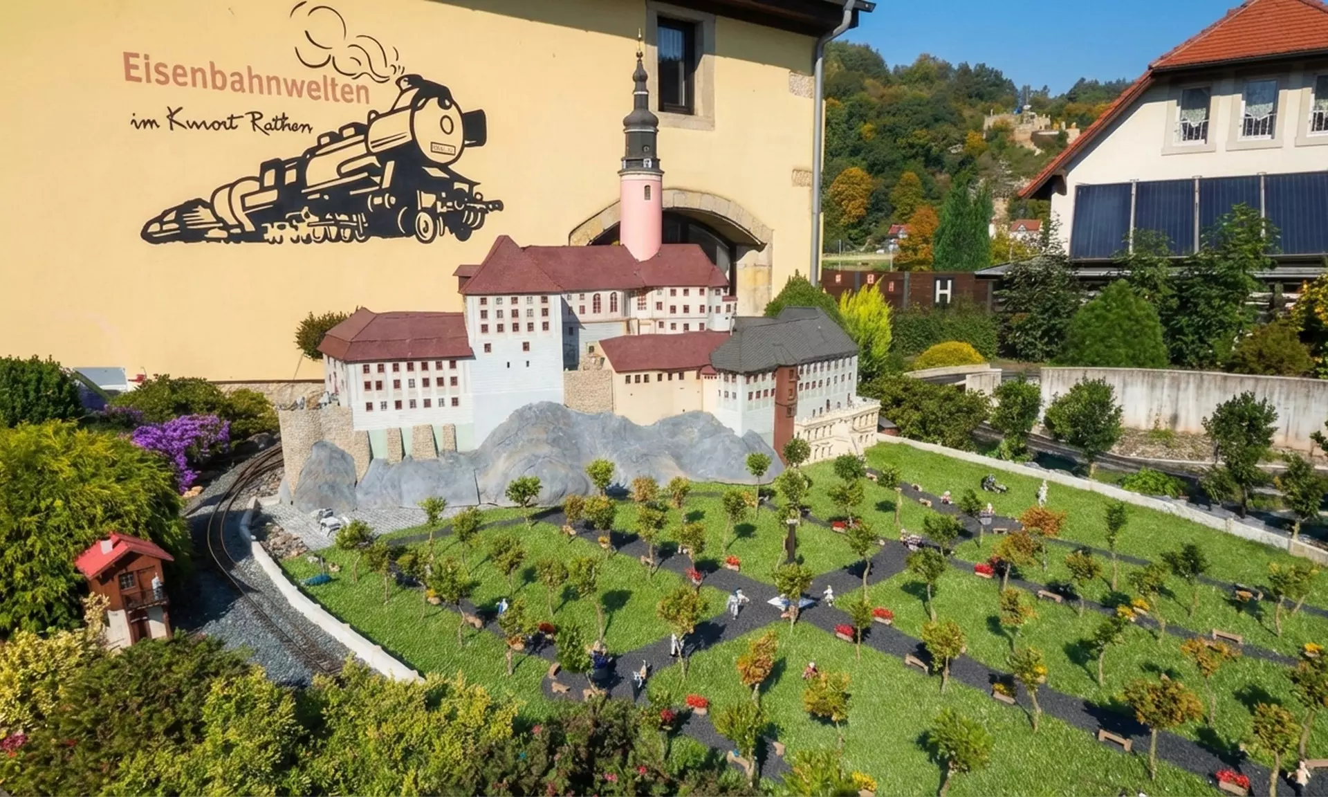 Ticket für 1-2 Erwachsene & 1-2 Kinder für die Eisenbahnwelten Rathen