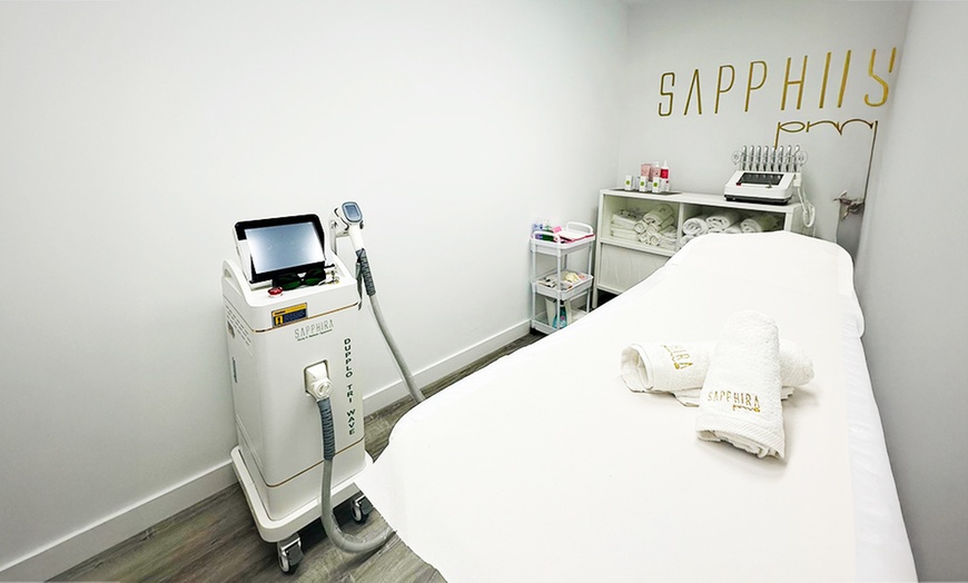 Image 3: 1 o 2 sesiones de exosomas con dermapen en rostro completo