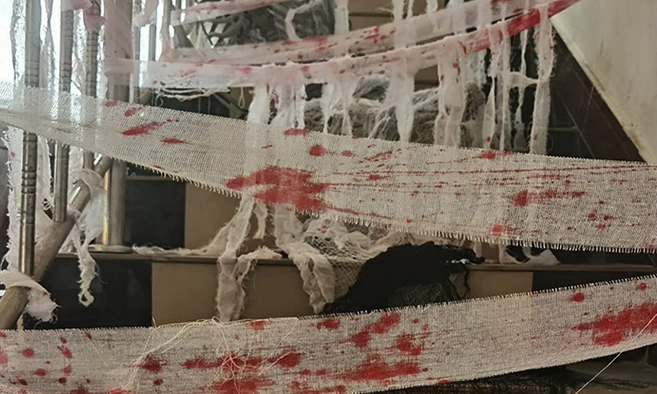 33ft Halloween Creepy Decoration Bloody Bandage Cloth Gauze Creepy Scary