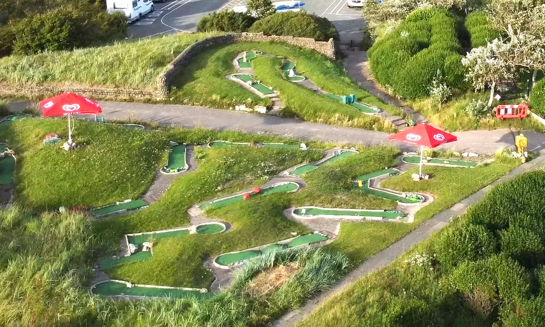 Exciting Crazy Golf for Families and Groups at MiniLinks® Golf Ltd