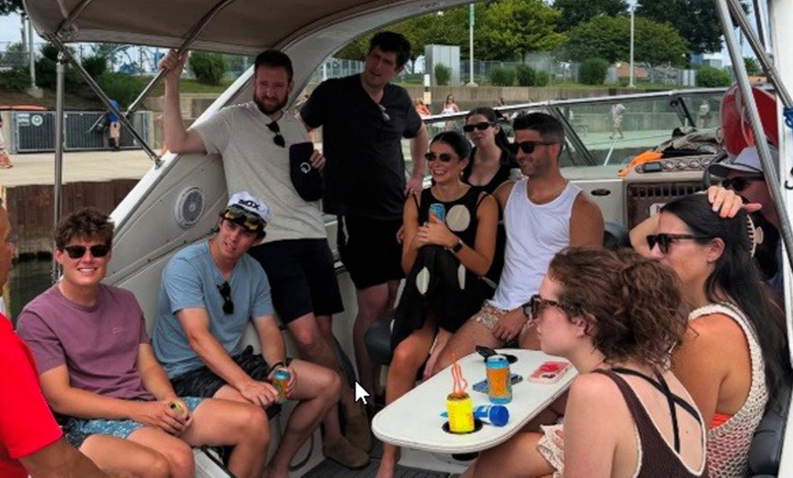 Image 2: 3 or 4 Hour Weekday Boat Rental up to 13 people 