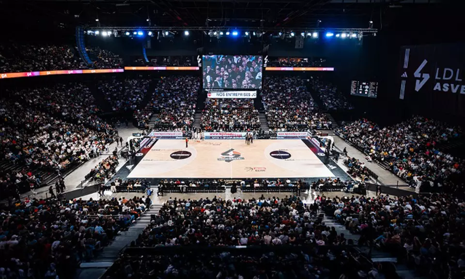 LDLC Asvel vs. Cholet : 2 places pour le match de championnat, le 14 dec. à 19h à l'Astroballe  (50% de remise) - Primary Image