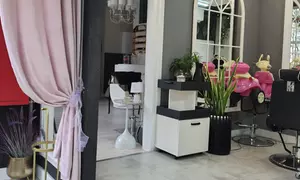 Zrelaksuj się z luksusowym pakietem day spa: Kobido, dermapen i więcej zabiegów w Oscar Studio Beauty (do -60%)