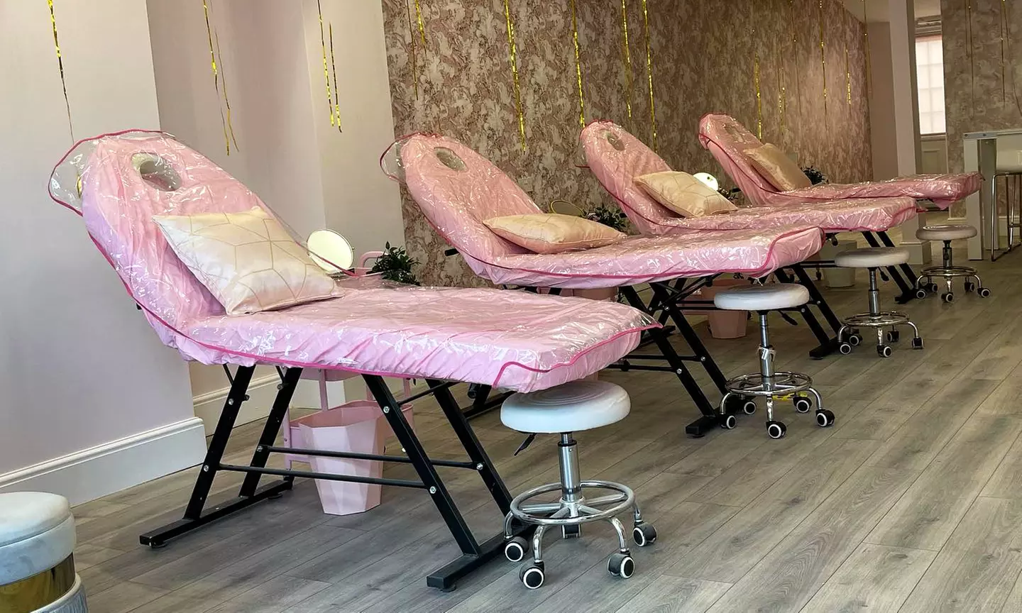 Get 60, 75, or 90 Minute Japanese Head Spa Optional Facial