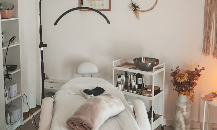 Image 2: 30 Min. Fuß- oder Rückenmassage oder 60 Min. Ganzkörpermassage