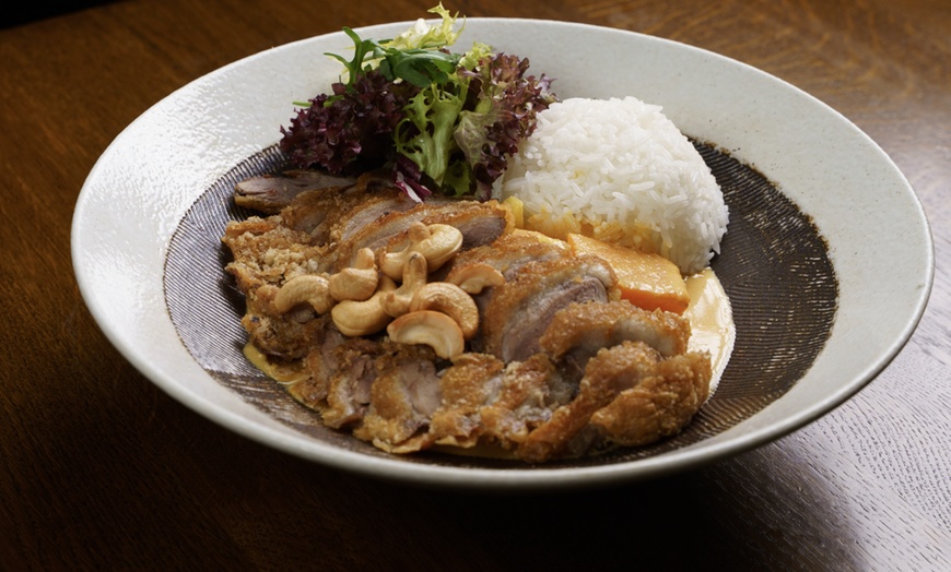 Image 4: Mittags- oder Abendmenü mit Hauptspeise & Softdrink für 1- 4 Personen