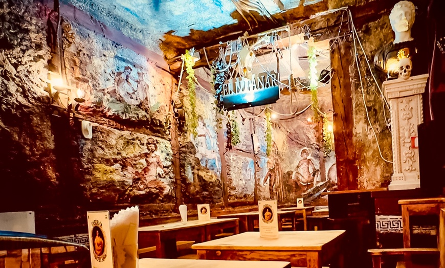 Image 4: Menú de pizzas a la piedra para 2 o 4 con jarra de sangría o bebidas 