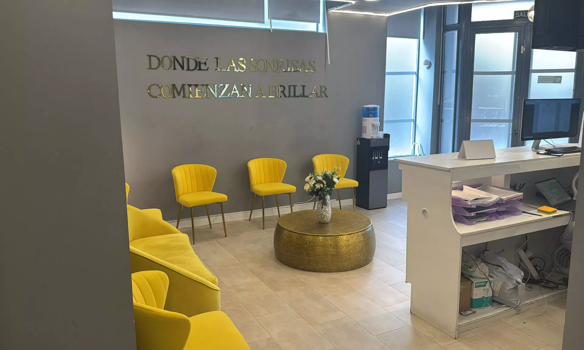 Limpieza bucal, flúor, diagnóstico o curetaje con limpieza y revisión