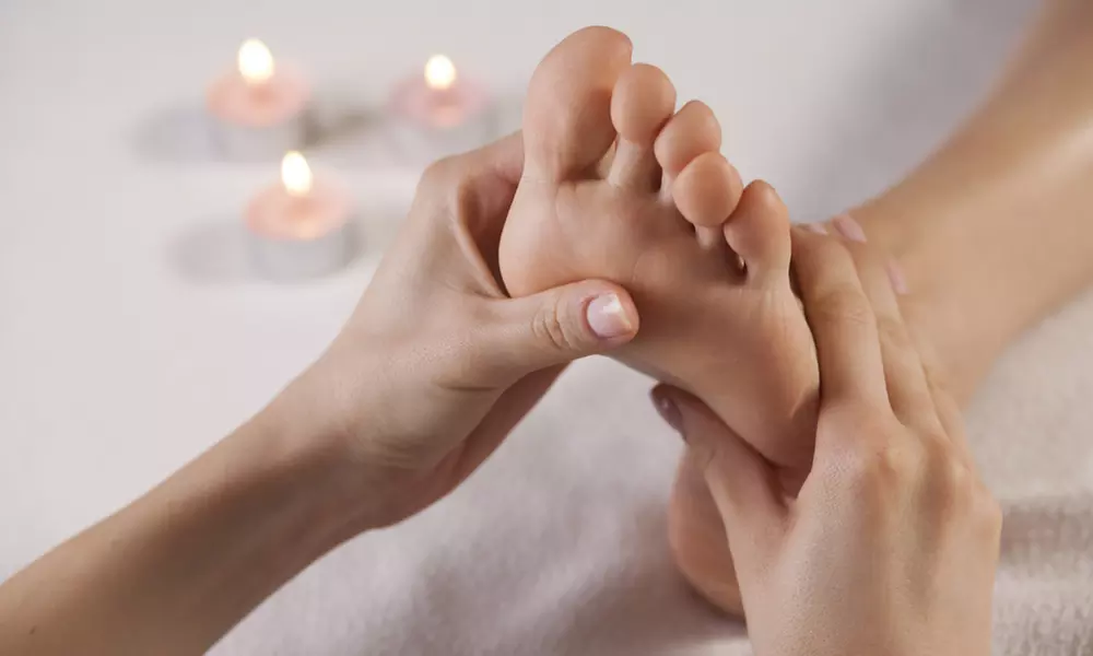 60-Min Foot Massage, Regular Body/Swedish Massage+ Stretch for 1 or 2
