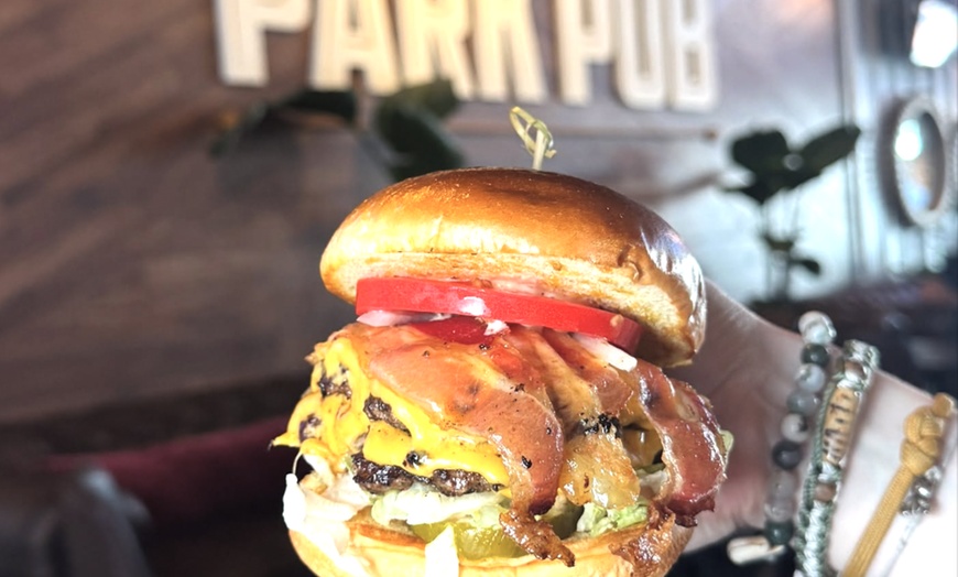 Image 8: Savor 10 or 20 Wings, 1 or 2 Entree, and Drinks!