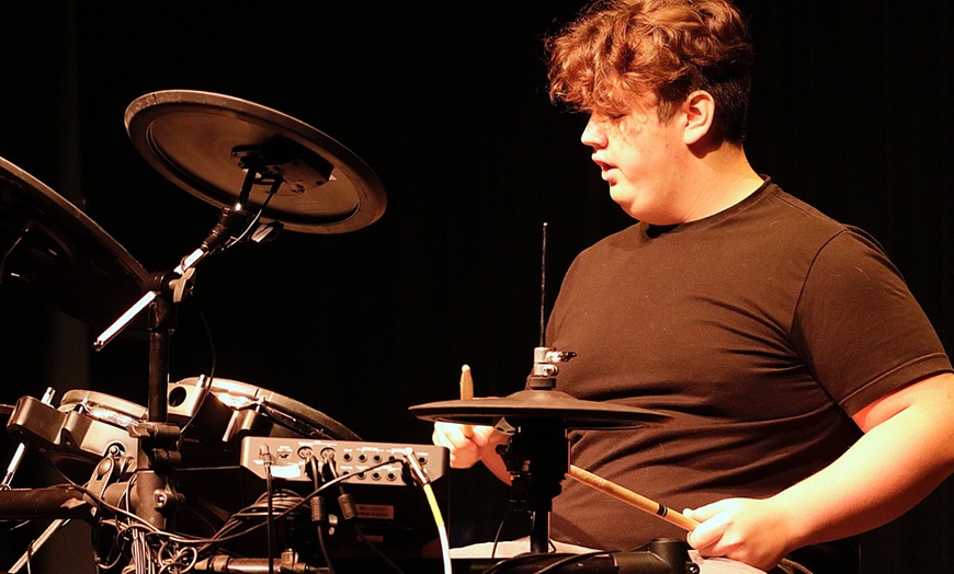 Image 4: Get a Gift Card to a Professional Music Studio