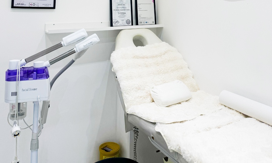 Image 2: Subtle to Full-Face Enhancements with 1ml, 2ml, or 3ml Dermal Filler 