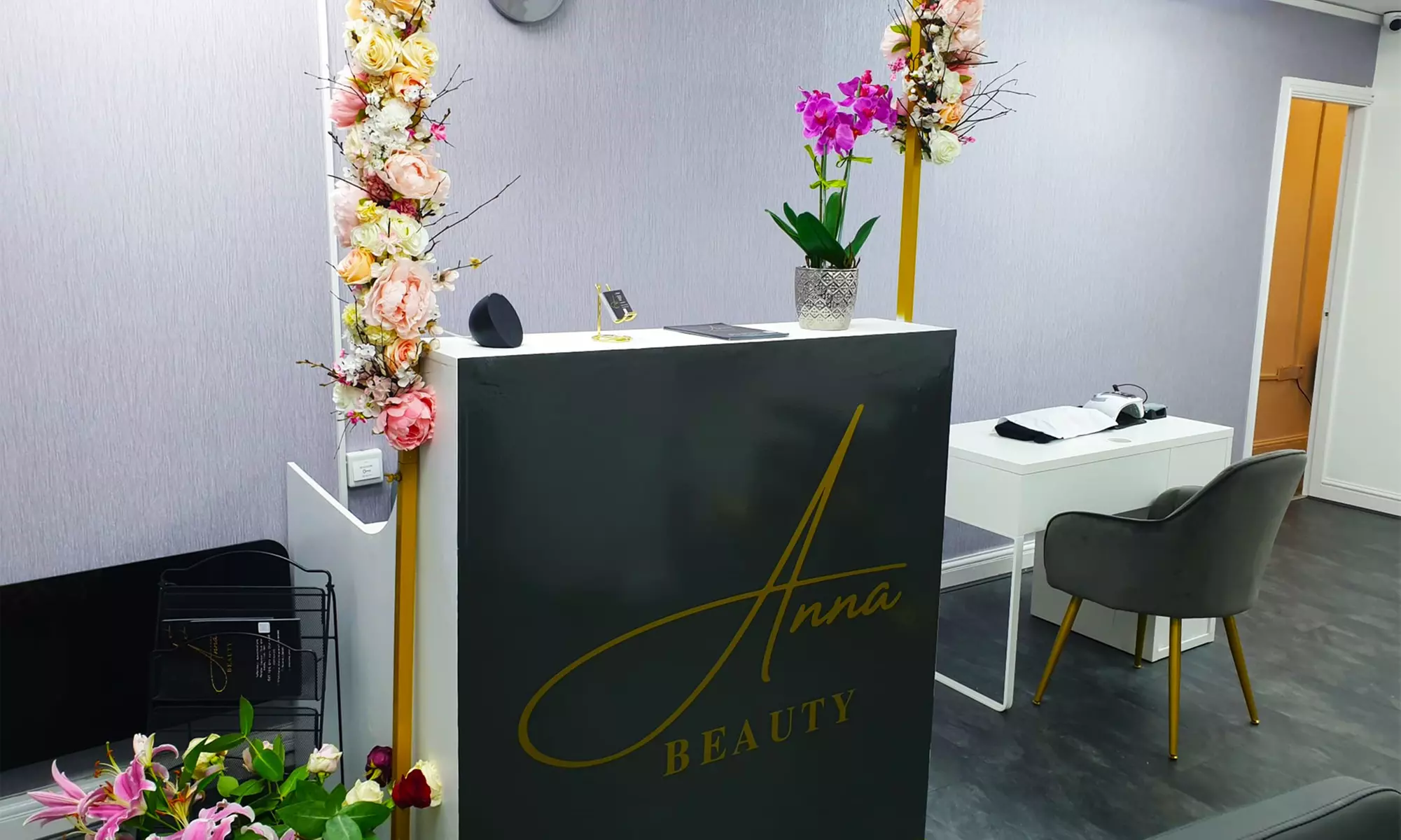 Hollywood Wax with Optional Underarm Wax at Anna hair and beauty