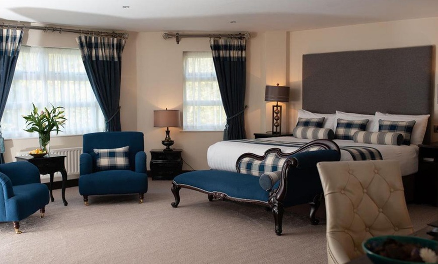 Image 8: 4* Derry: Double Room Stay with Breakfast and a Glass of Prosecco