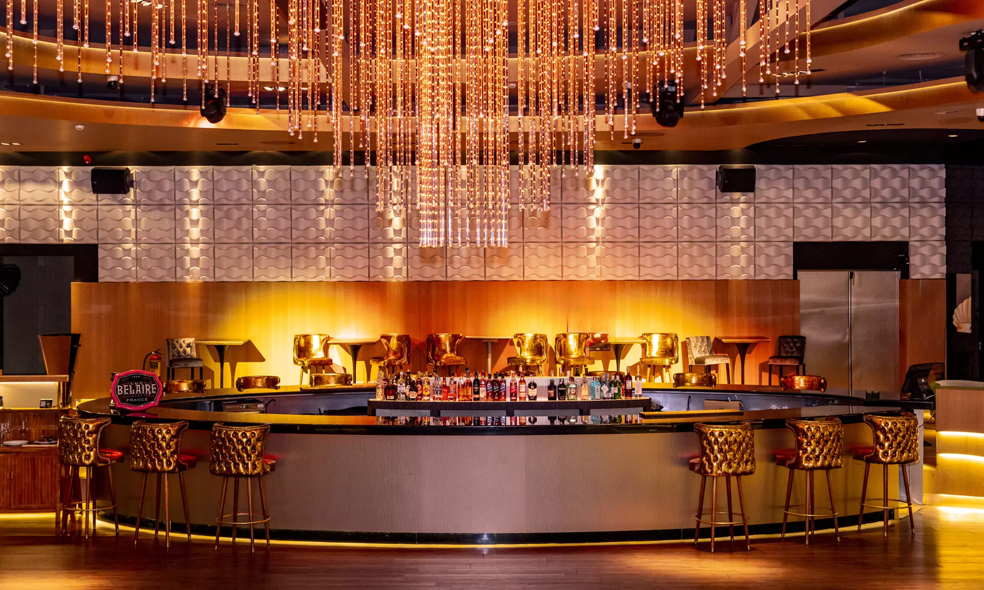 Cena y espectáculo para 2, 4 o 6 personas