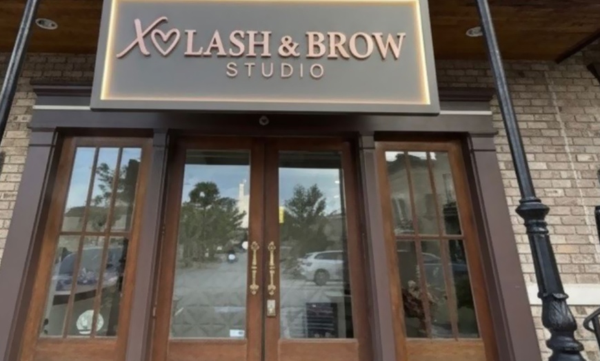 Image 1: 60 or 90-Minute: Choice of Deep Tissue or Swedish Massage