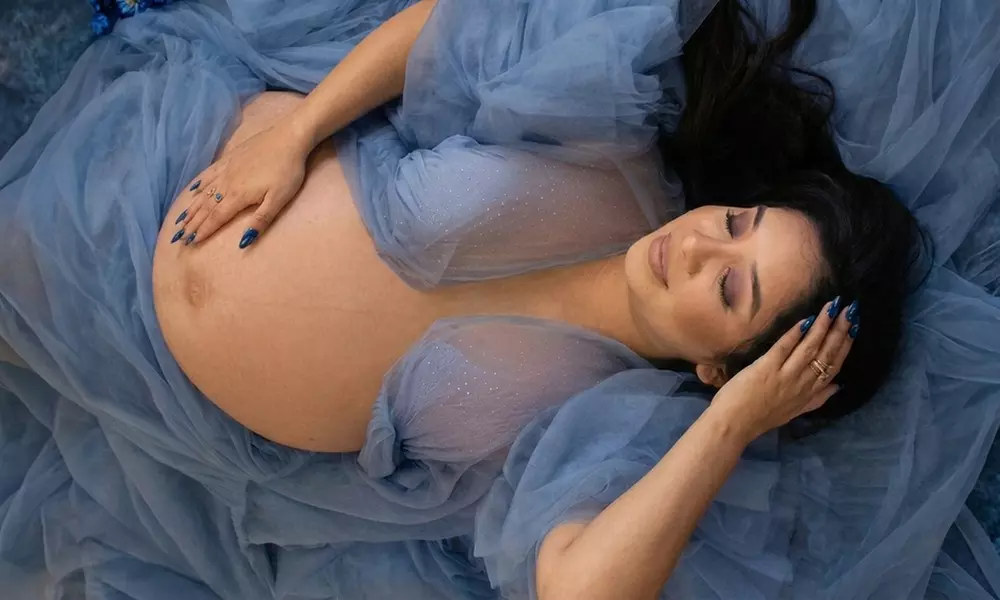 Capture the Essence of Motherhood with Maternity Photoshoot Sessions