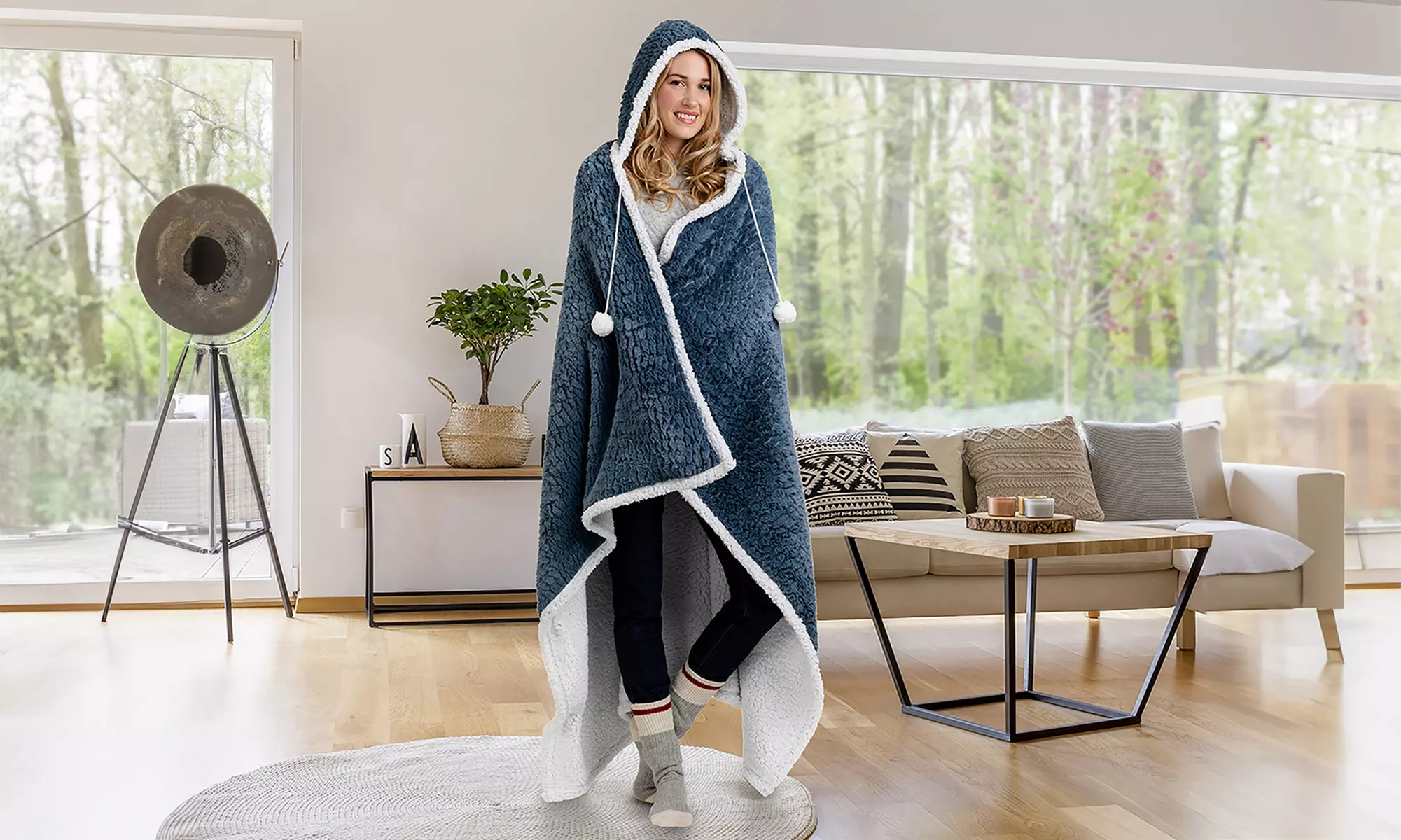 Luxury Super Soft Hoodie Sherpa-Lined Throw Blanket