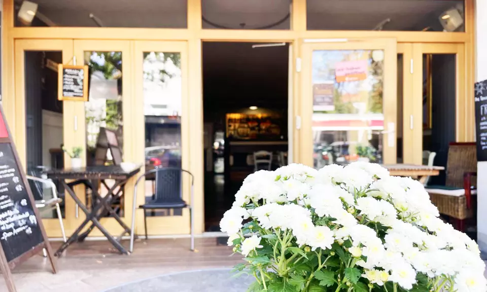 Starte köstlich in den Tag: Frühstück nach Wahl für 1, 2 oder 4 Pers.